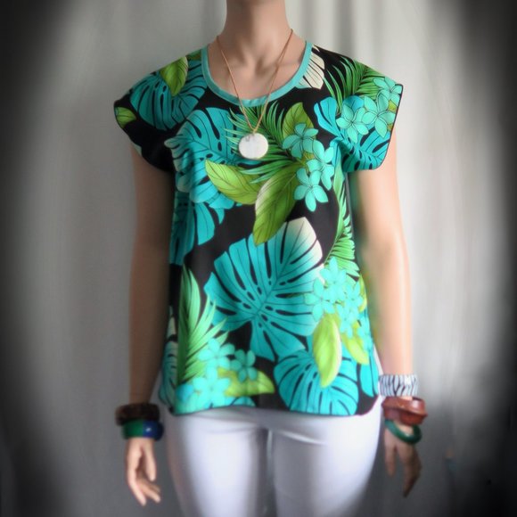 Hawaiian Plumeria Blue - Tropical Polynesian pullover top Cover-up Shirt Travel - Picture 6 of 6